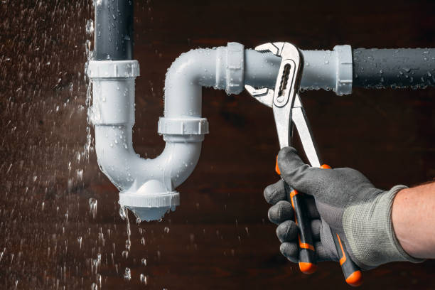 Professional Drain Cleaning technician working in Richwood, TX